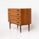 Commode en teck de V-form (Belgique, années 1960).