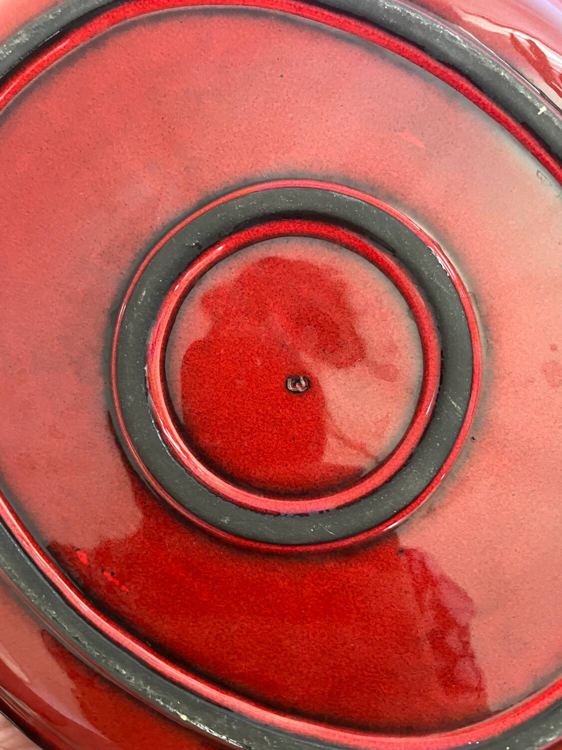 Set of two fondue plates and serving dish