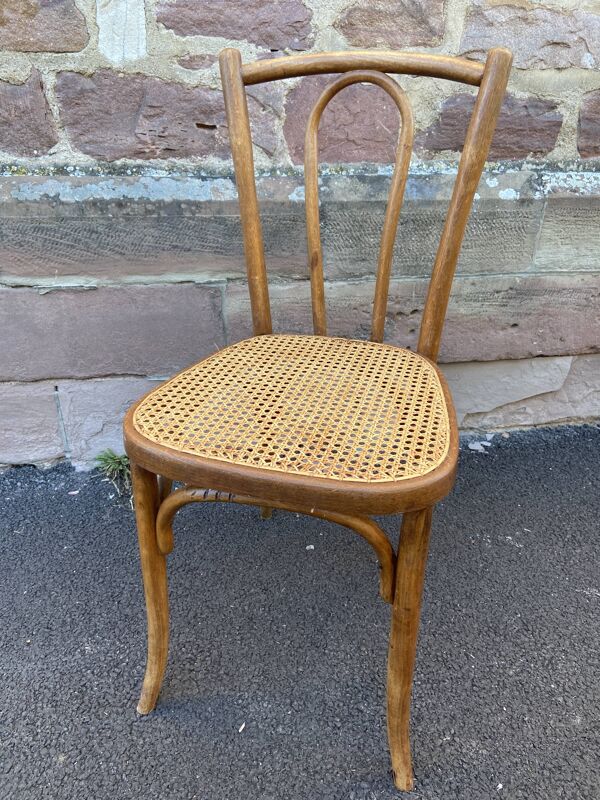 Chaise Viennoise bois courbé bistrot café Paris signé Baumann