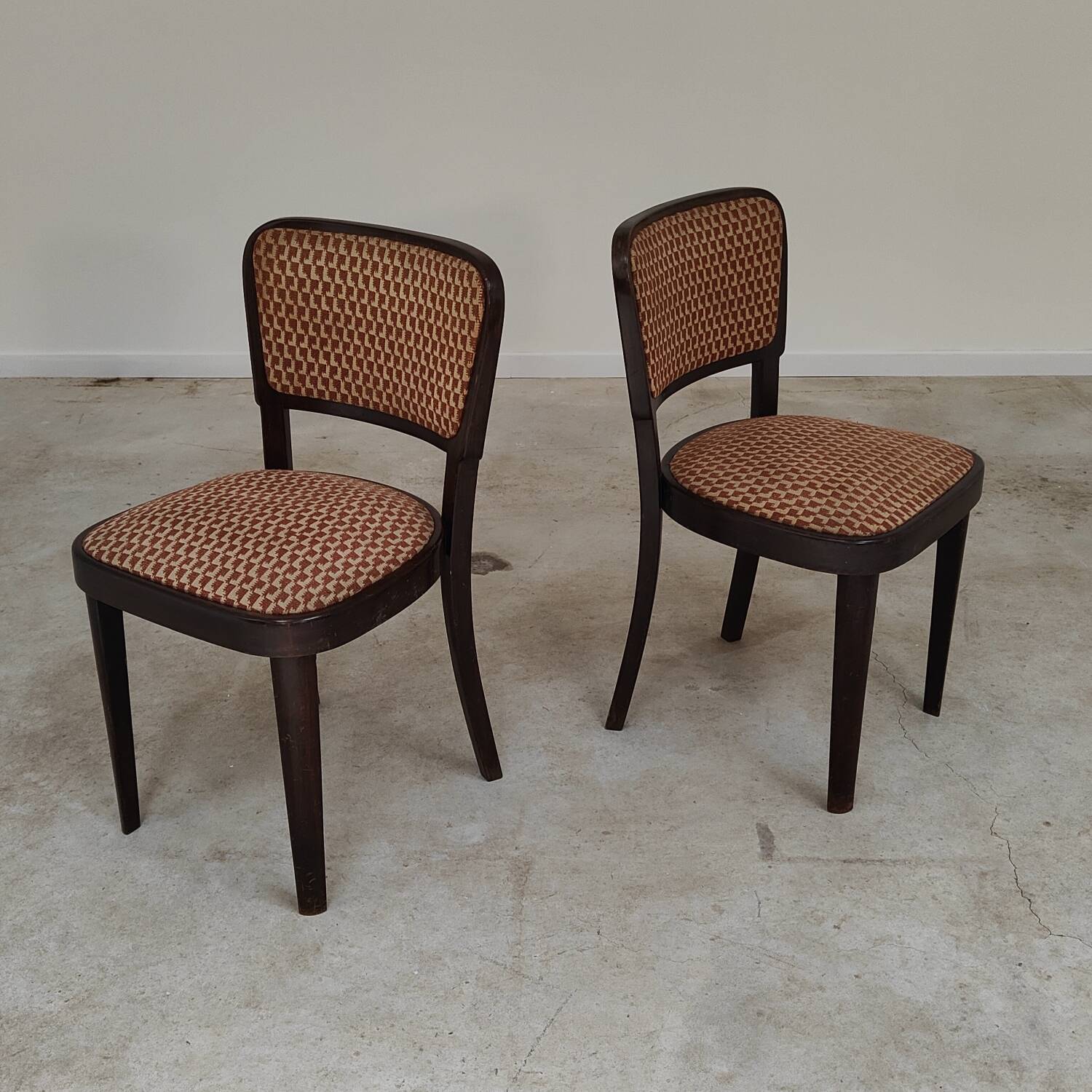 Set of 4 Thonet Art Deco chairs, 1930s, fabric and walnut