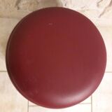 Sewing basket on 4 feet