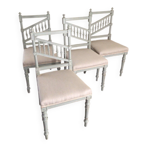 Série de 4 chaises anciennes