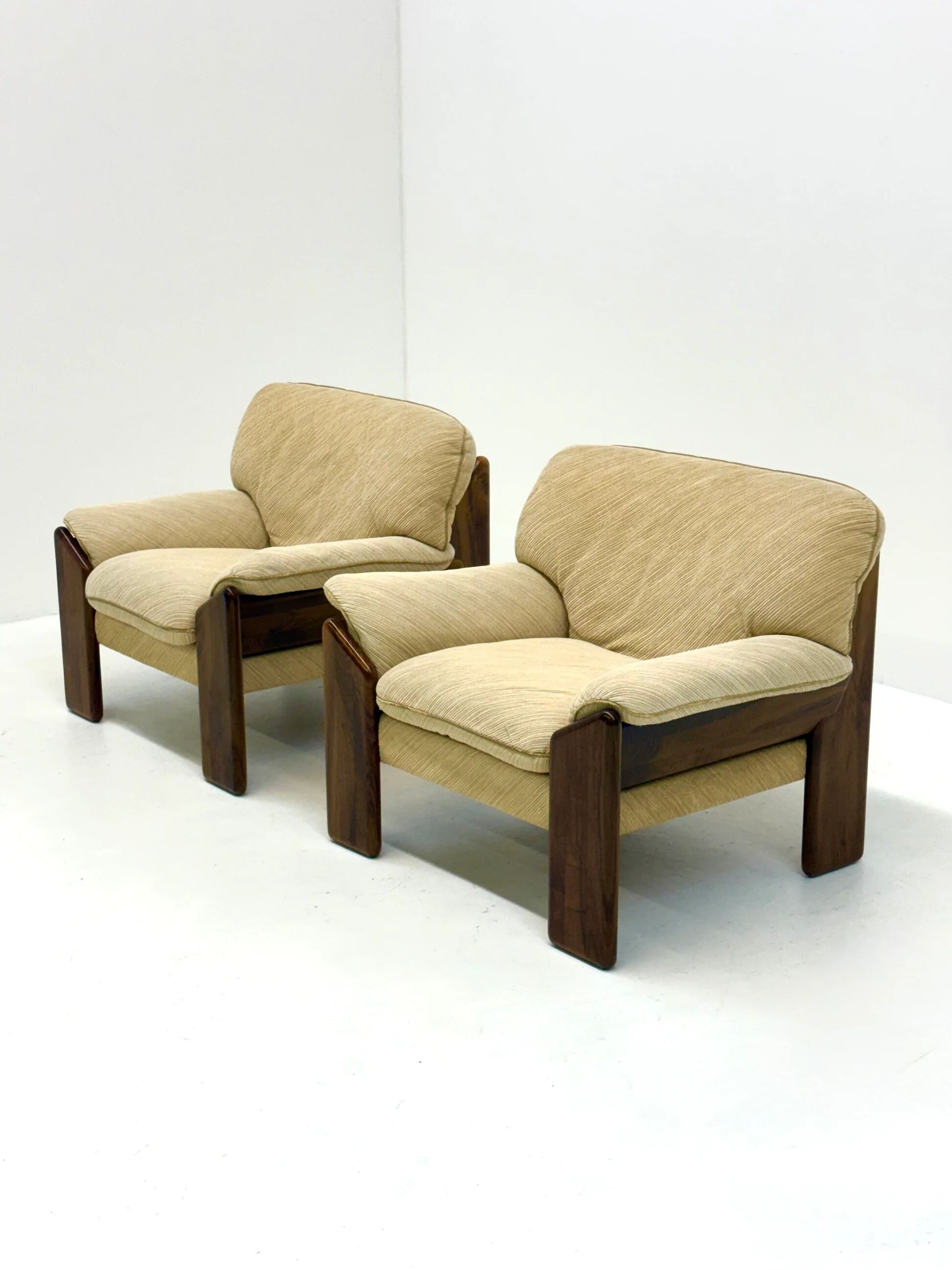Sapporo armchairs by Mario Marenco for Mobil Girgi