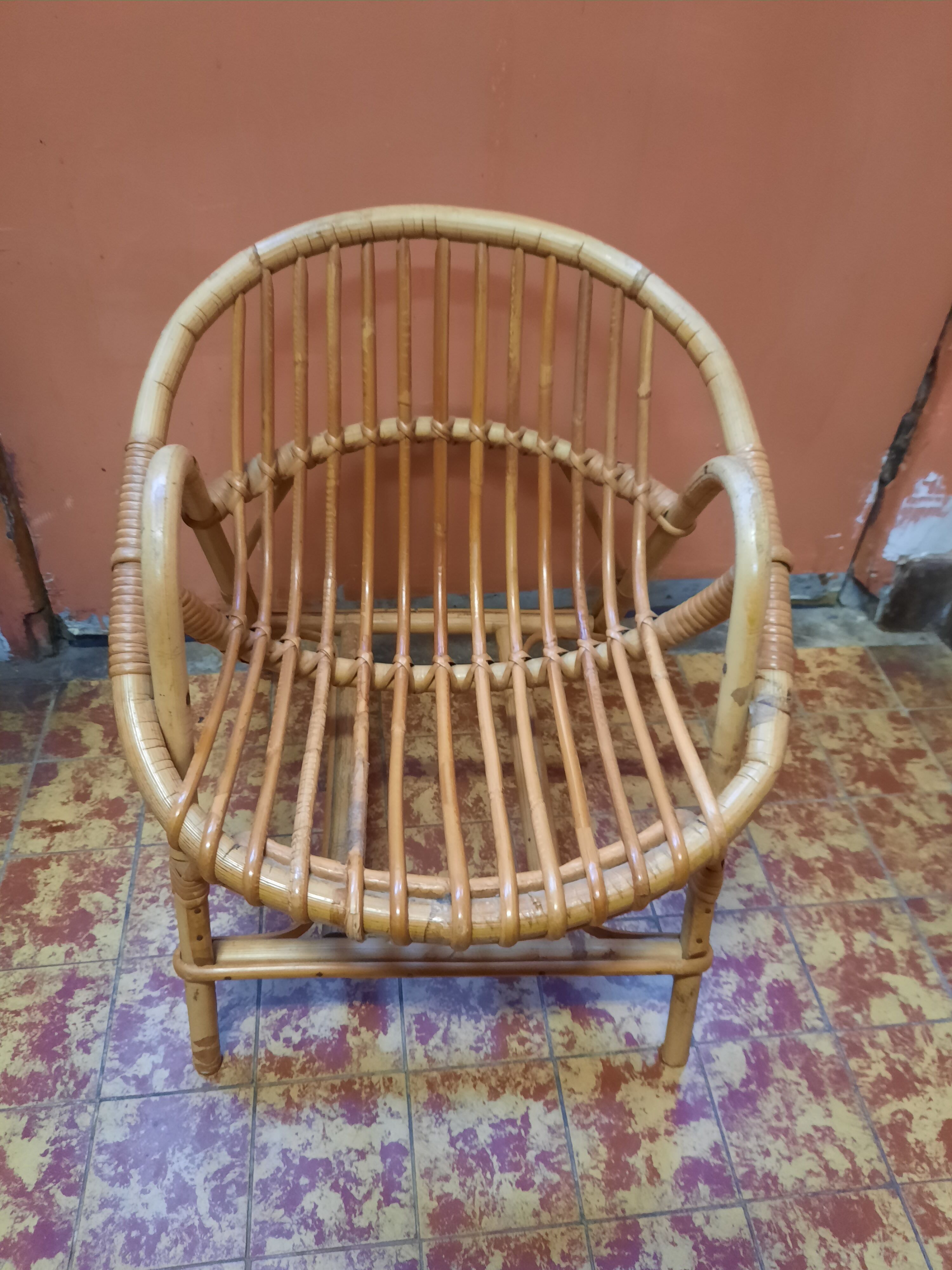 Child chair in rattan