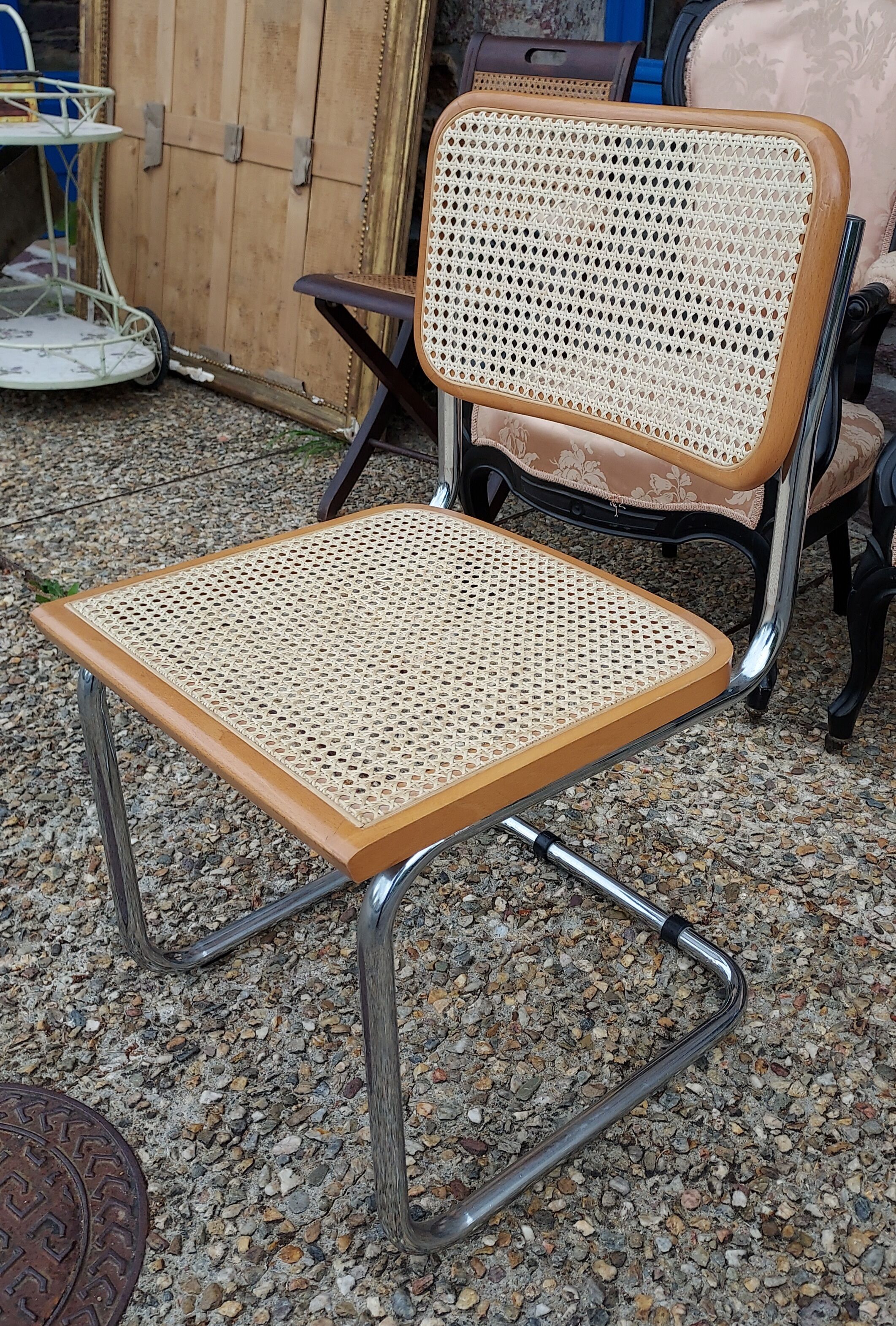 Design chair Marcel Breuer B32