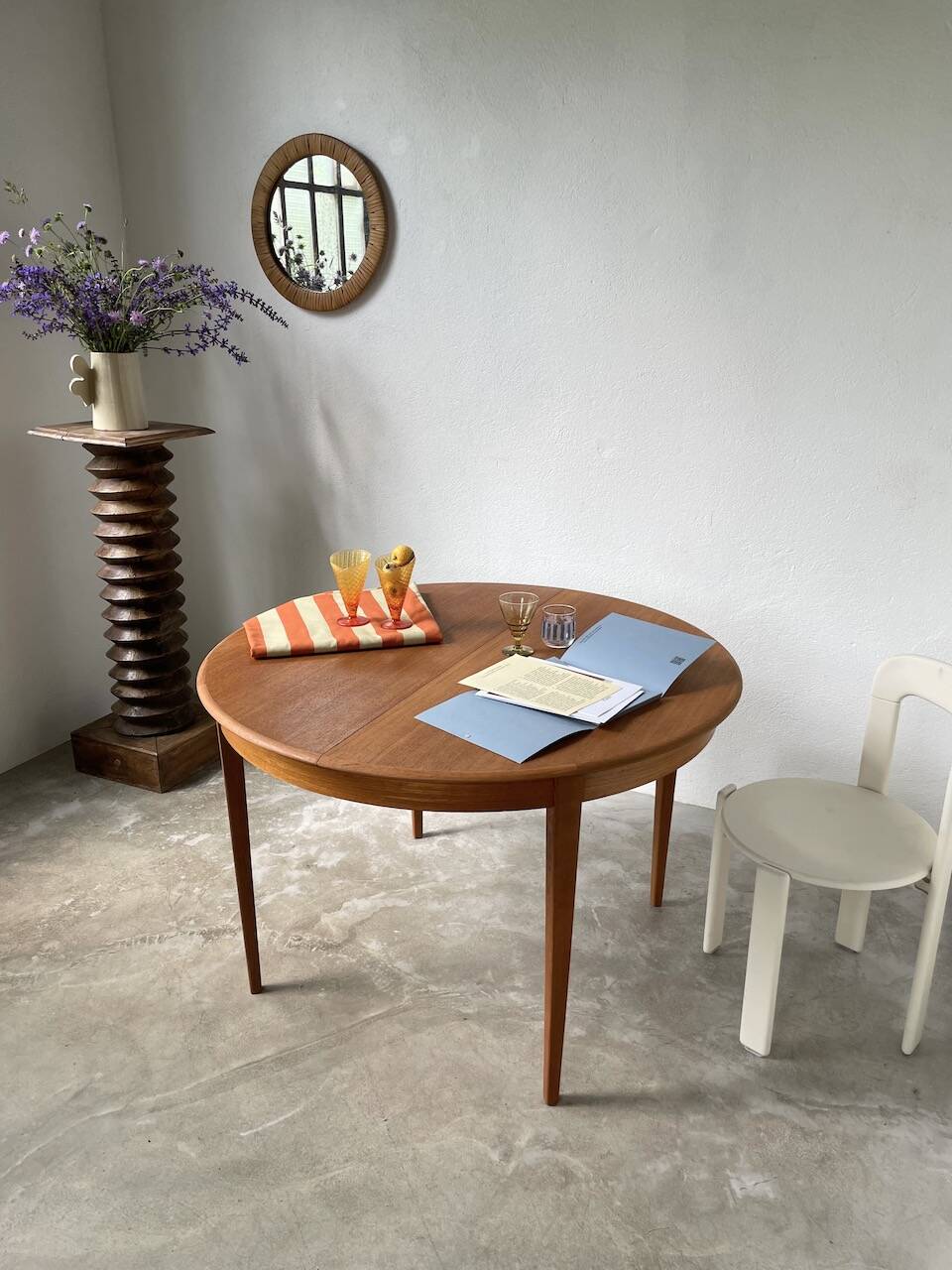 Scandinavian round teak table with extension
