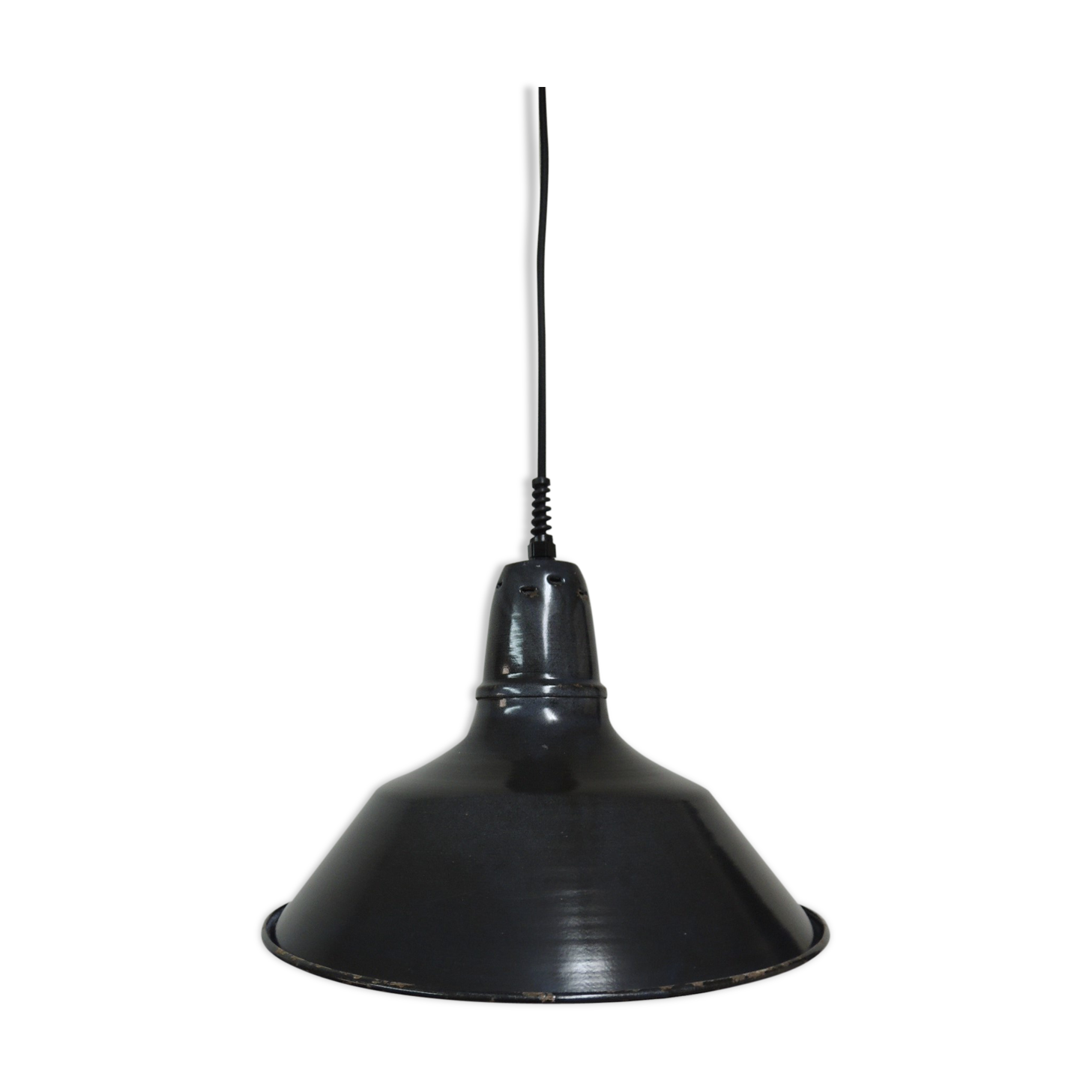 Suspension industrielle en tôle émaillée année 50-60