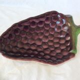 Ravier in the shape of a bunch of grapes pottery of St Clement