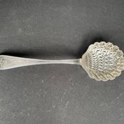 Grande cuillère saupoudreuse en argent 925°/00 - Époque XIXème