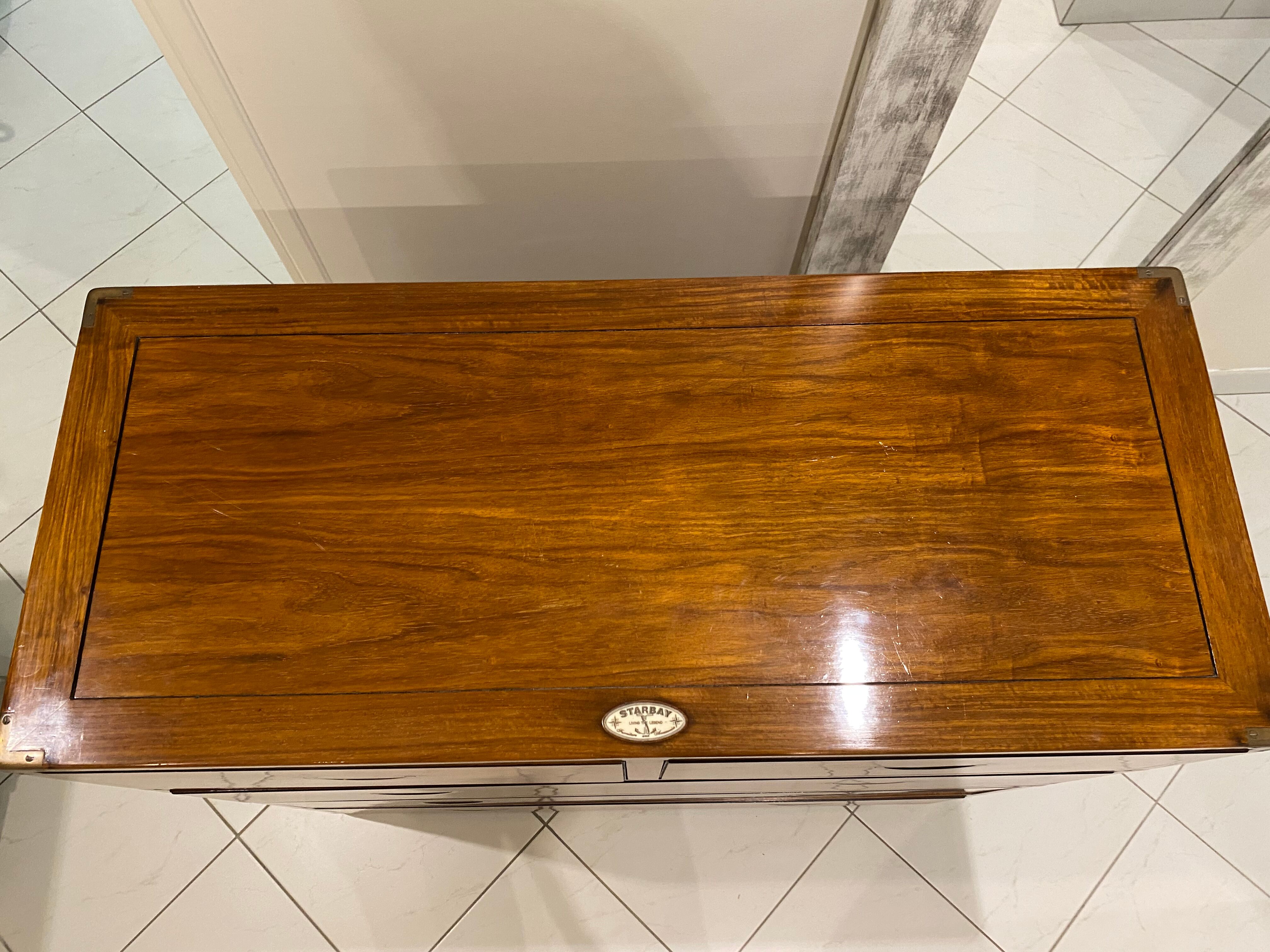 Dresser starbay Pamir