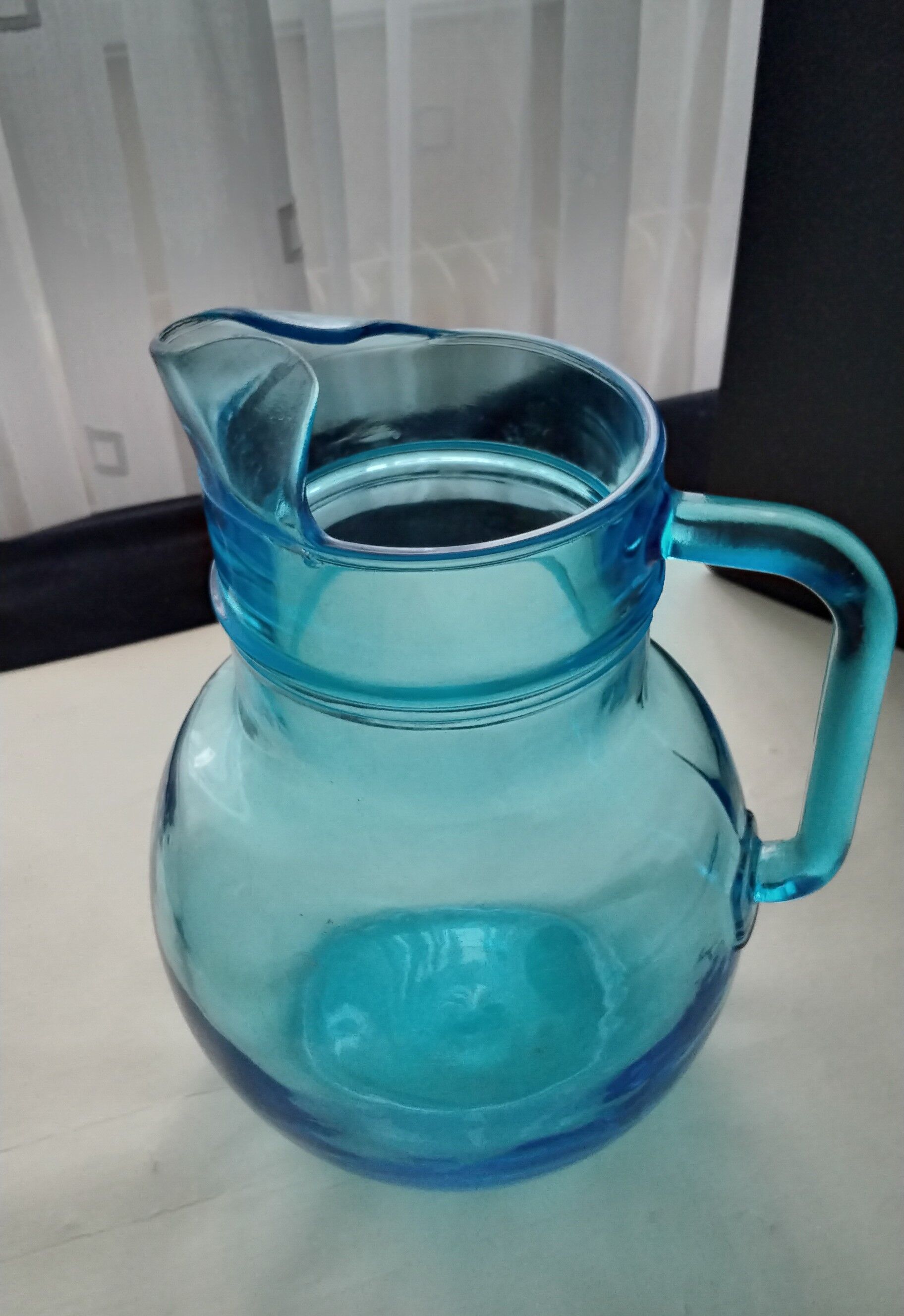 Water jug or orangeade in moulded glass 2 litres