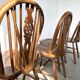 Suite de Quatre Chaises "Windsor"