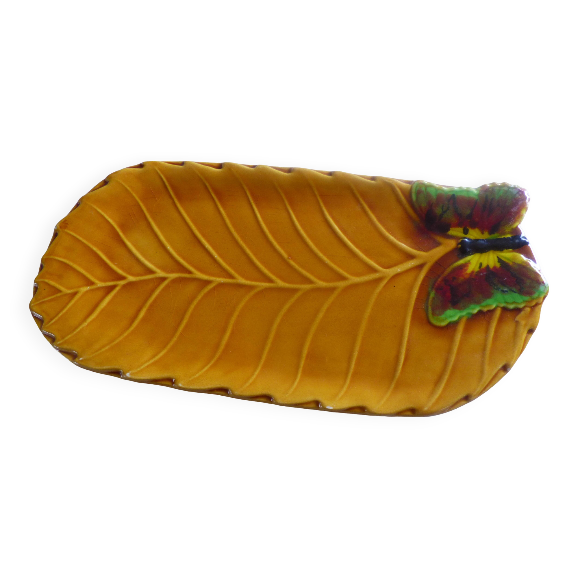 Oval earthenware dish from Valllaurin Friance-I-59