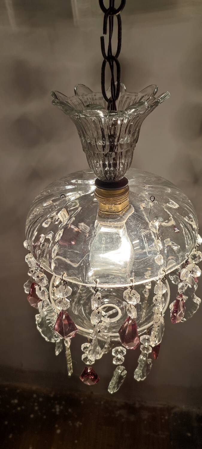 Lámpara de techo de cristales. Francia, 1950s.