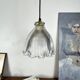 Suspension lustre globe en verre prismatique holophane industriel