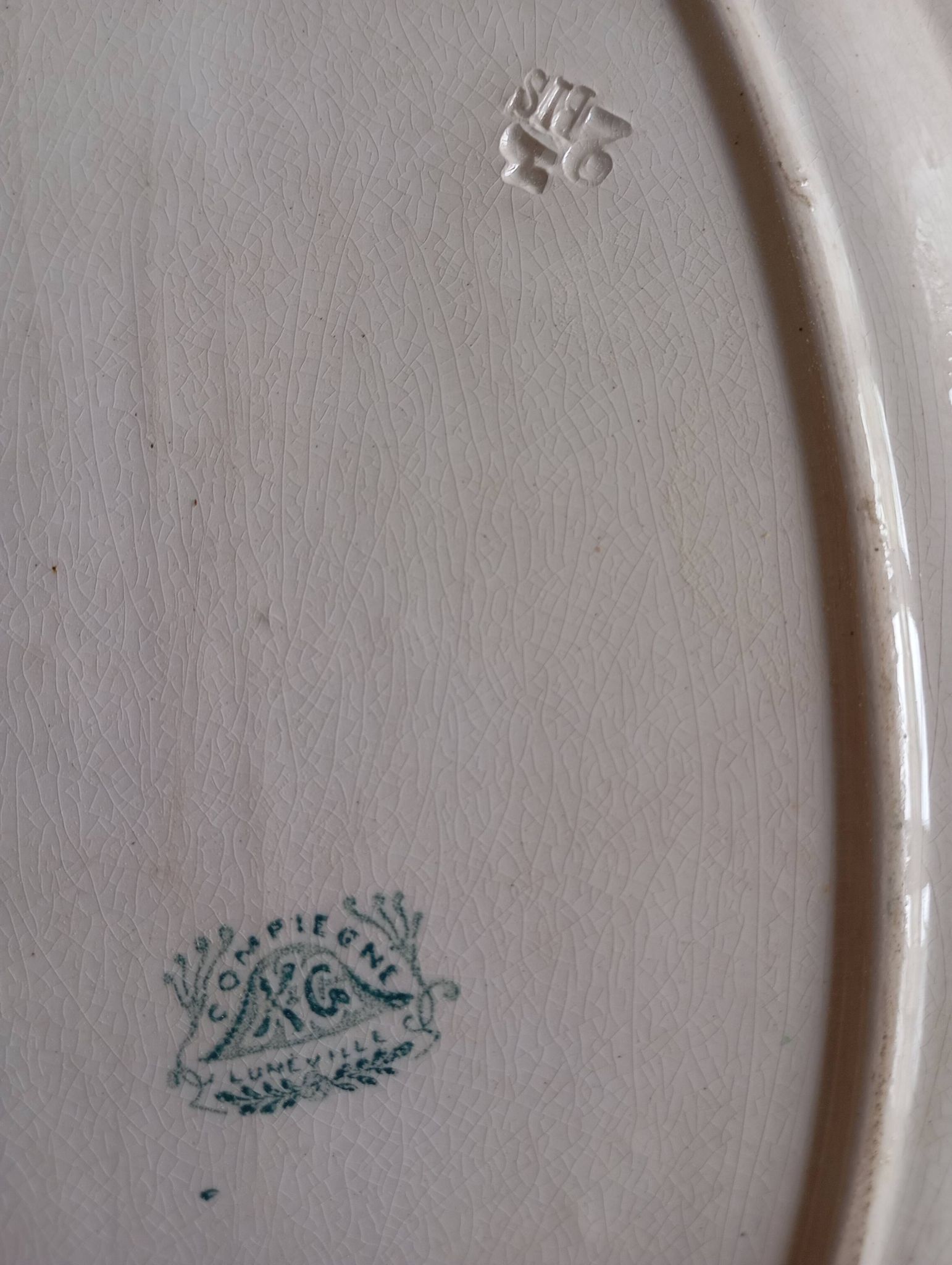 Oval ironstone dish "Compiègne" K&G Lunéville