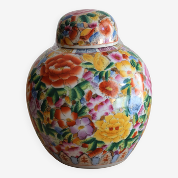 Large Chinese ginger jar with multi-colored porcelain lid