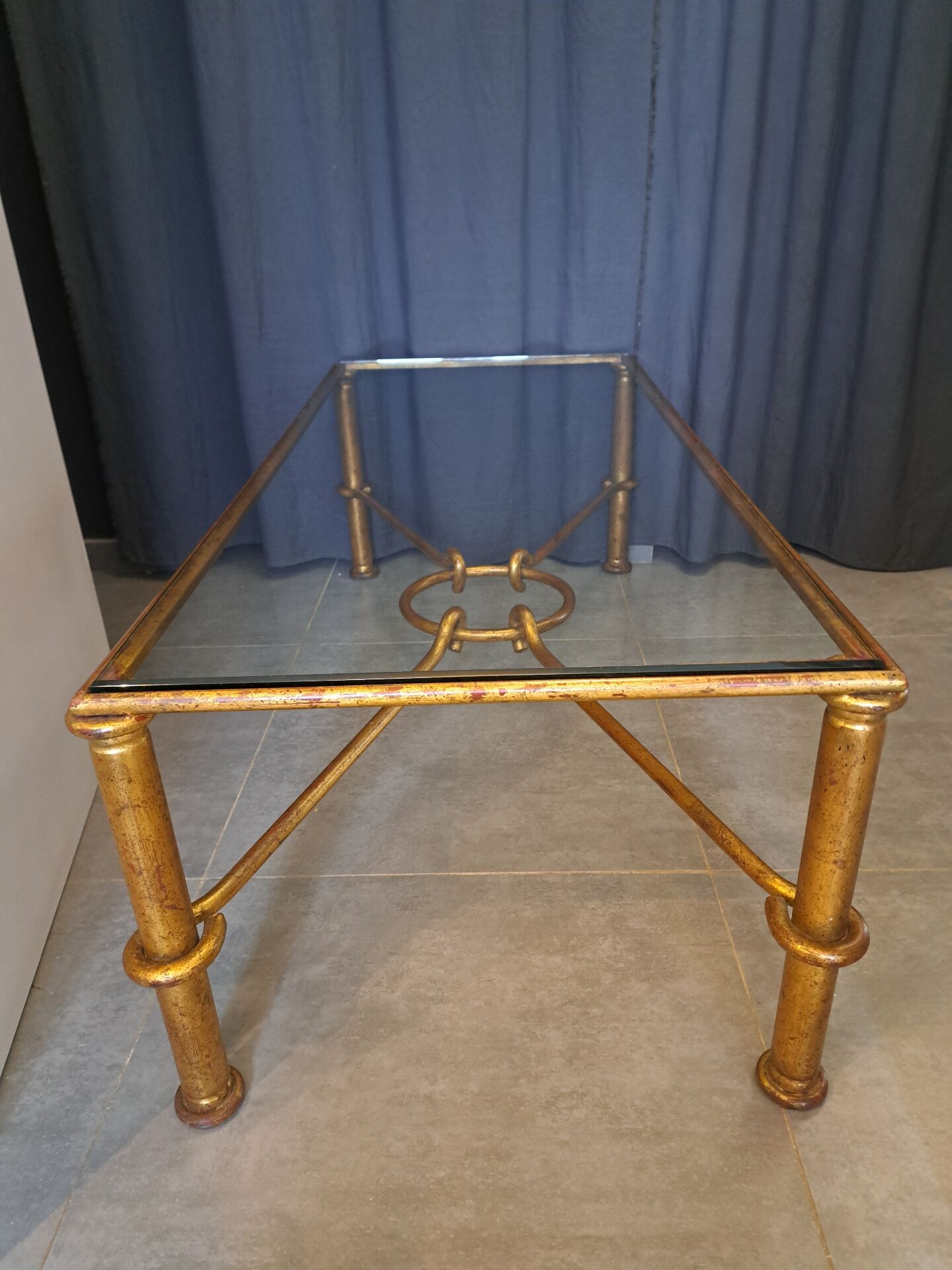 Table basse Hermes de G. Banci en métal doré