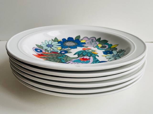 Lot of 6 vintage Pontesa soup plates