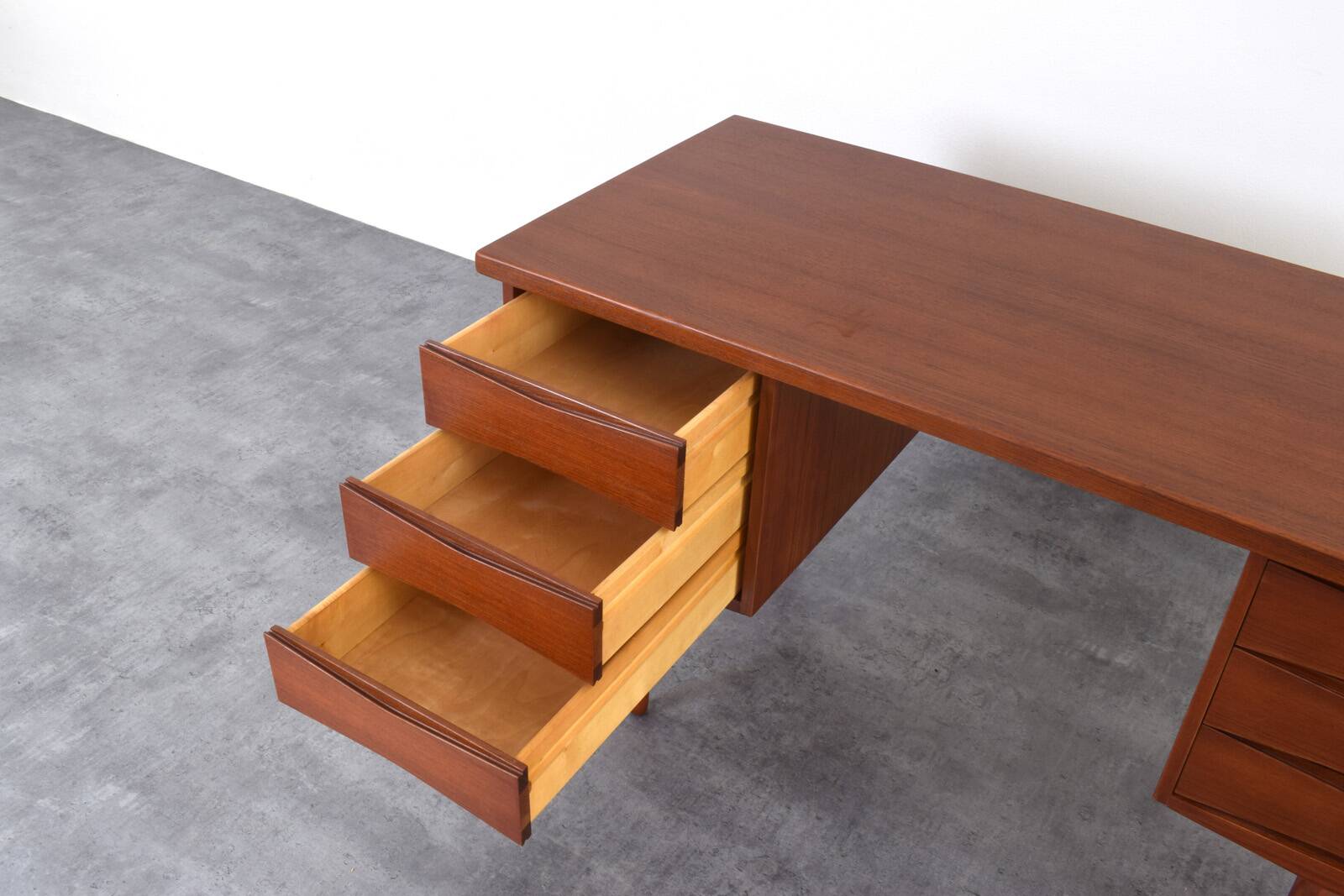Mid-Century Teak Desk by Fredrik Kayser for Skeie Møbler, 1960s.