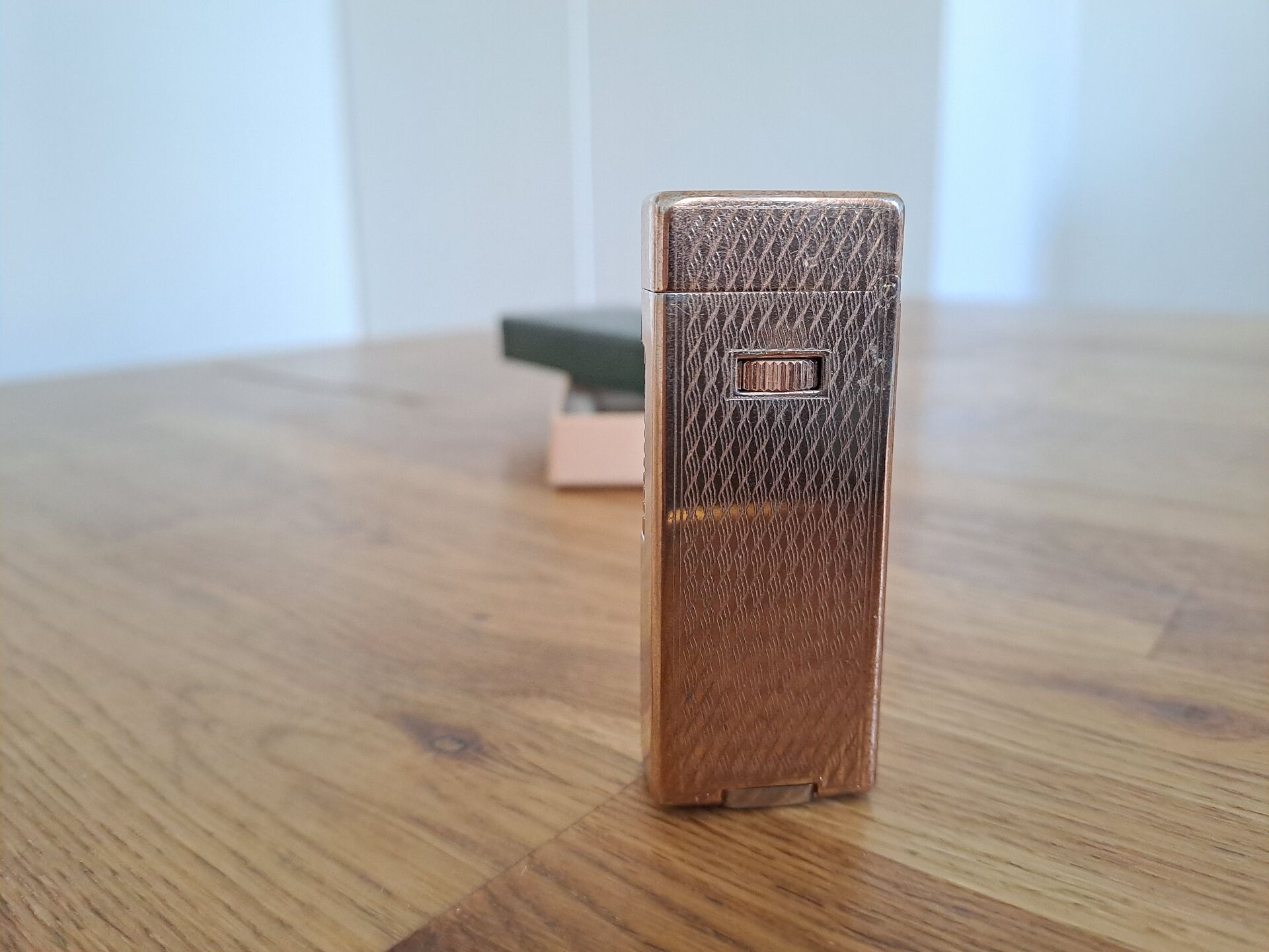Vintage gas lighter Zaima Castaly – Guilloché gold metal (with box)