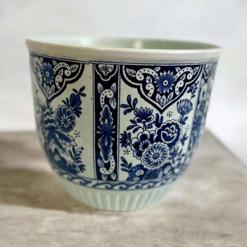 Vintage flowerpot 'delft blue'