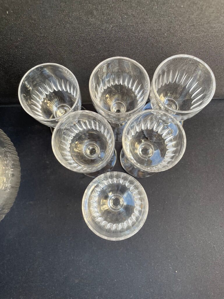 Decanter and 6 cut crystal porto glasses XIXth