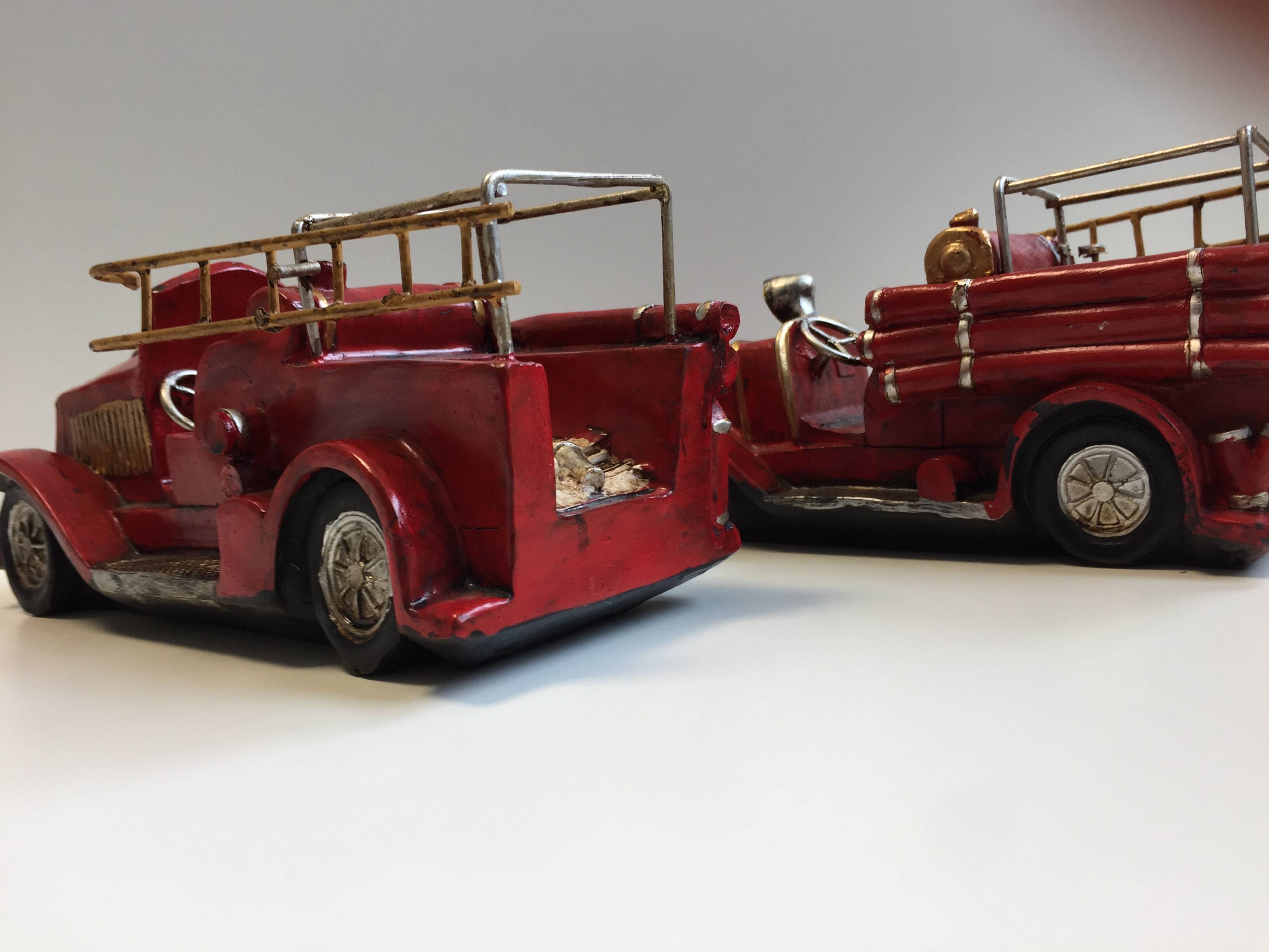 Collector toys duo of old miniature fire trucks 1930