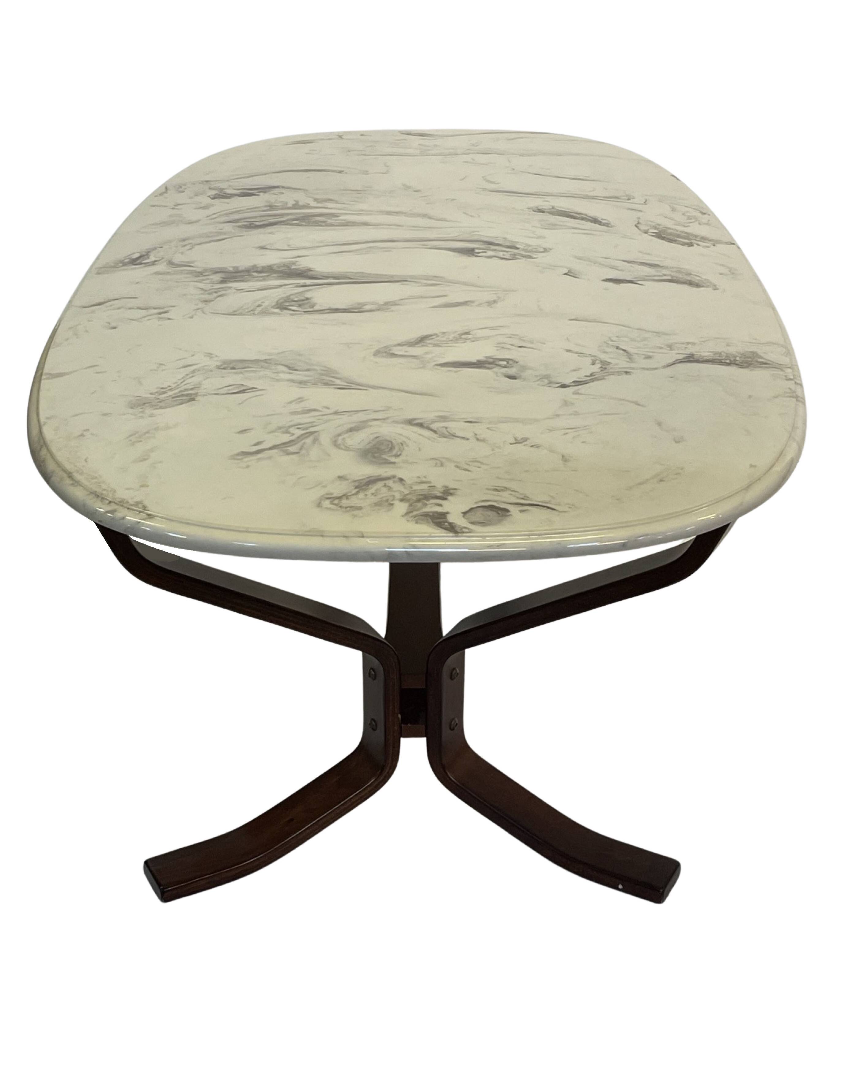 Table basse vintage en bois et marbre Design minimaliste Suède années 70