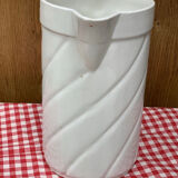 Very large earthenware pitcher / vase