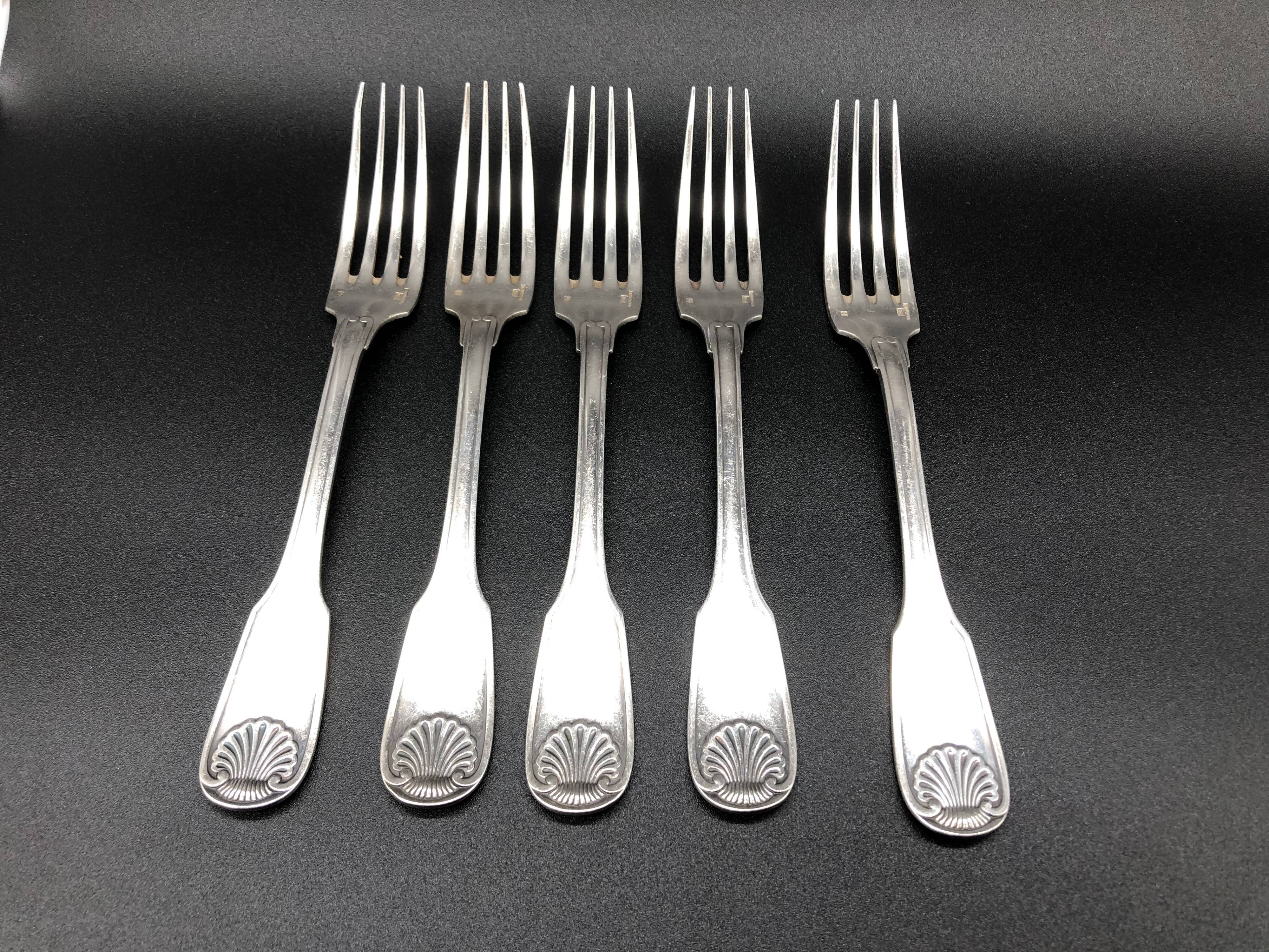 5 fourchettes Christofle modele Vendome ou coquille