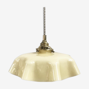 Suspension en opaline jaune