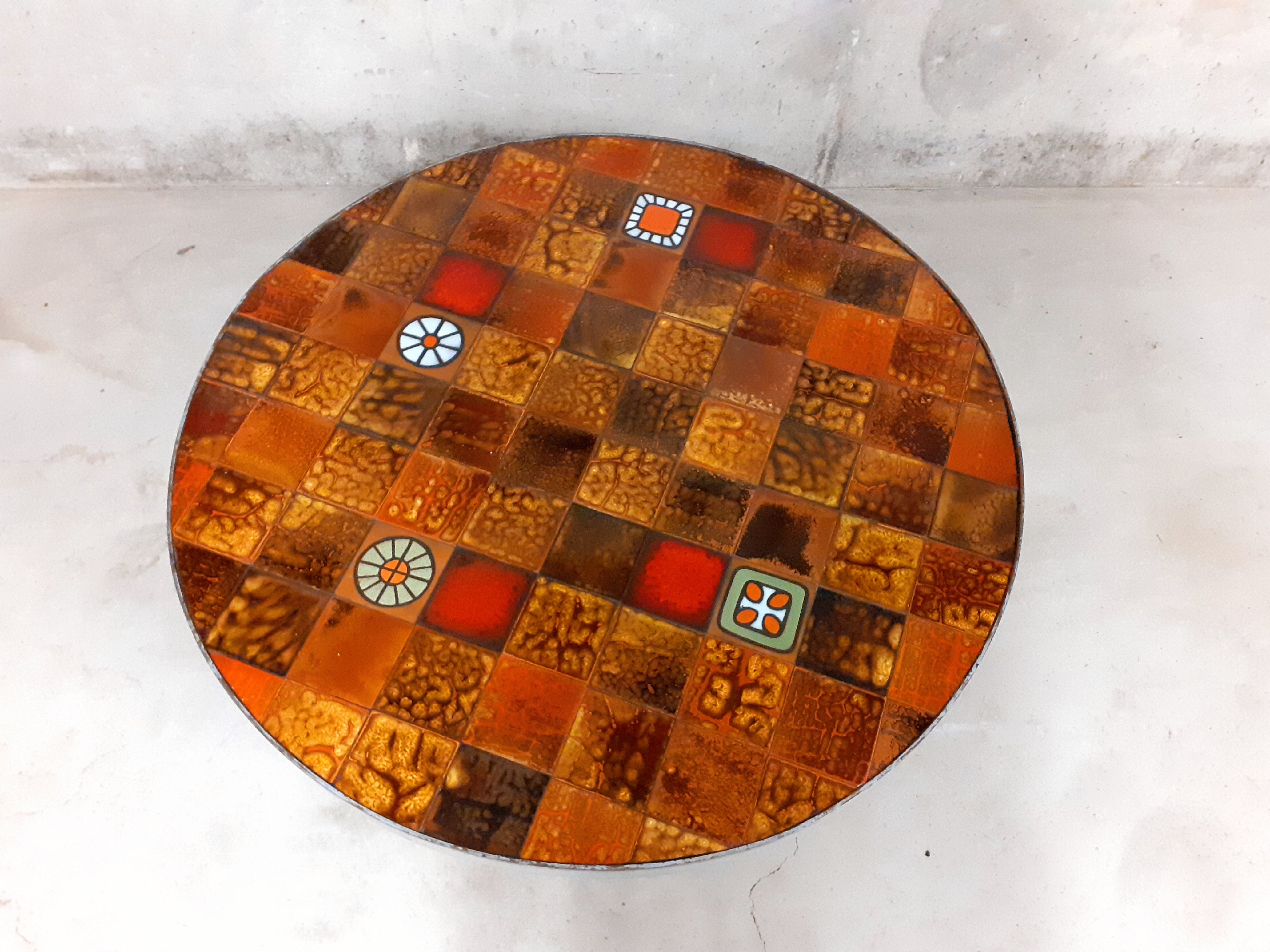 Vintage round coffee table roche-bobois in steel and ceramic 70s