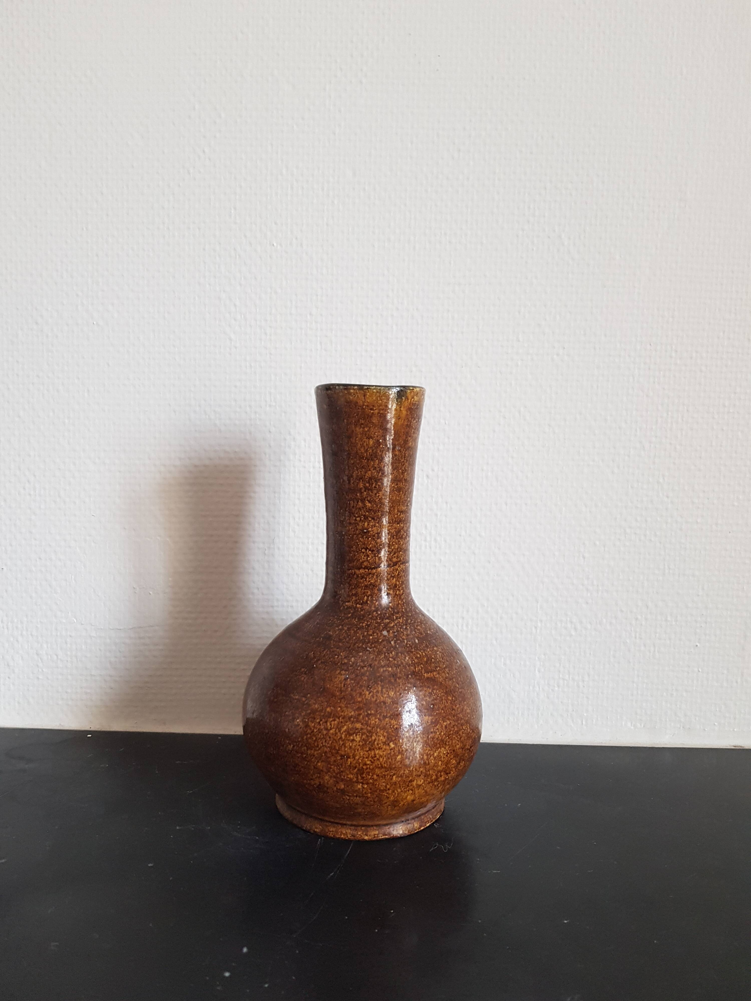 Accolay ceramic stoneware vase