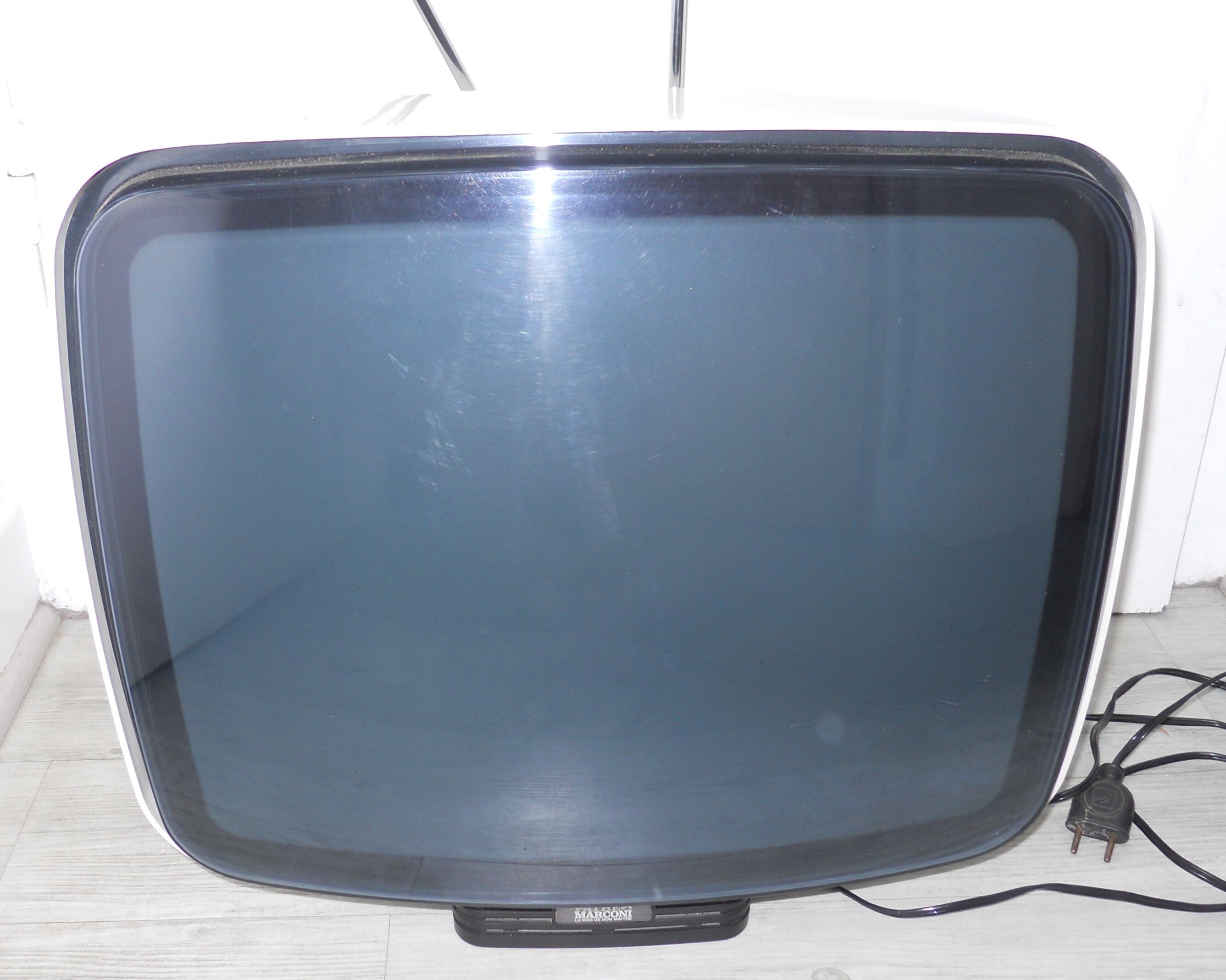 White vintage TV Pathe Marconi The voice of his master