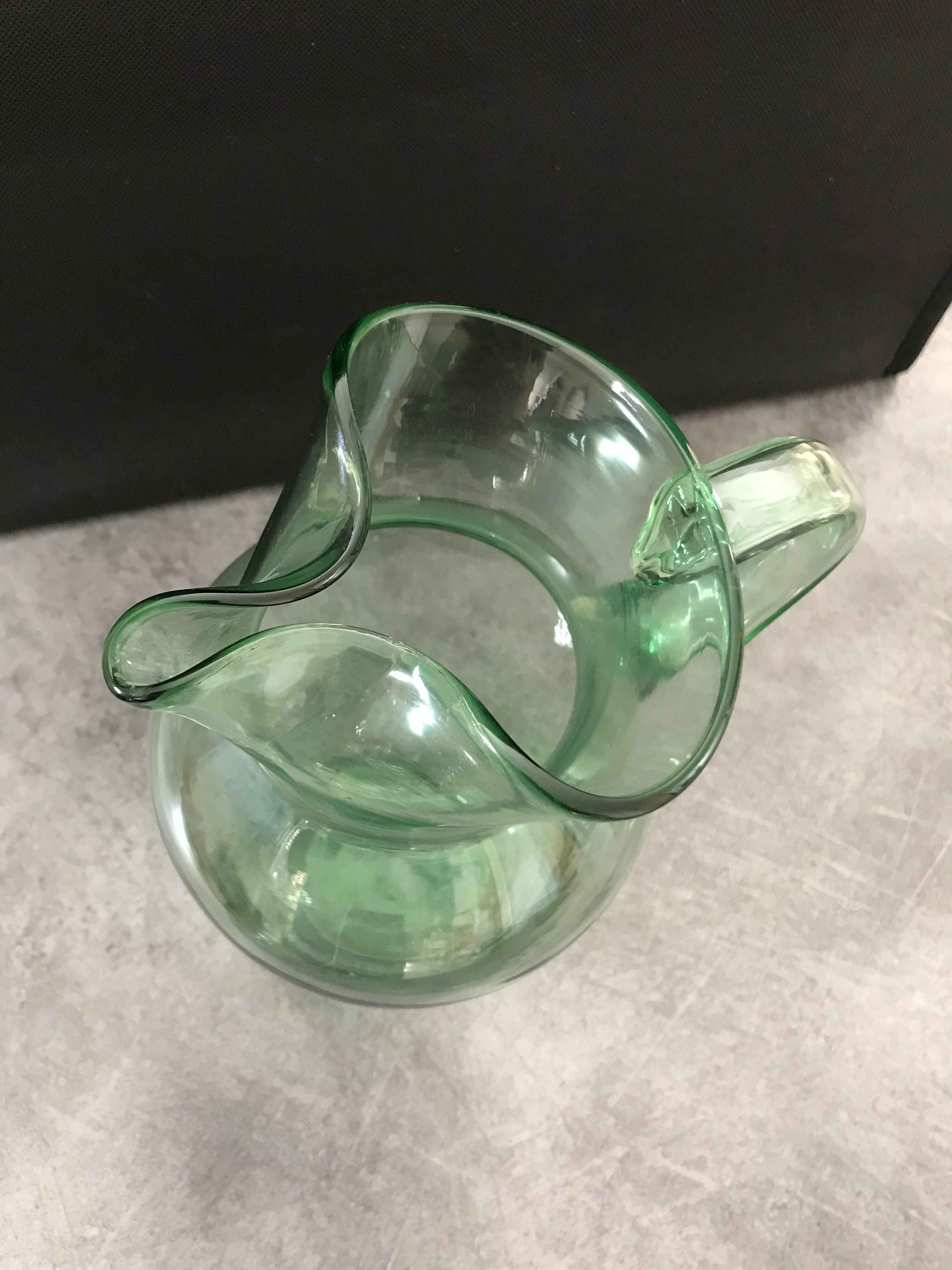 Broc vintage in glass green 25 cm