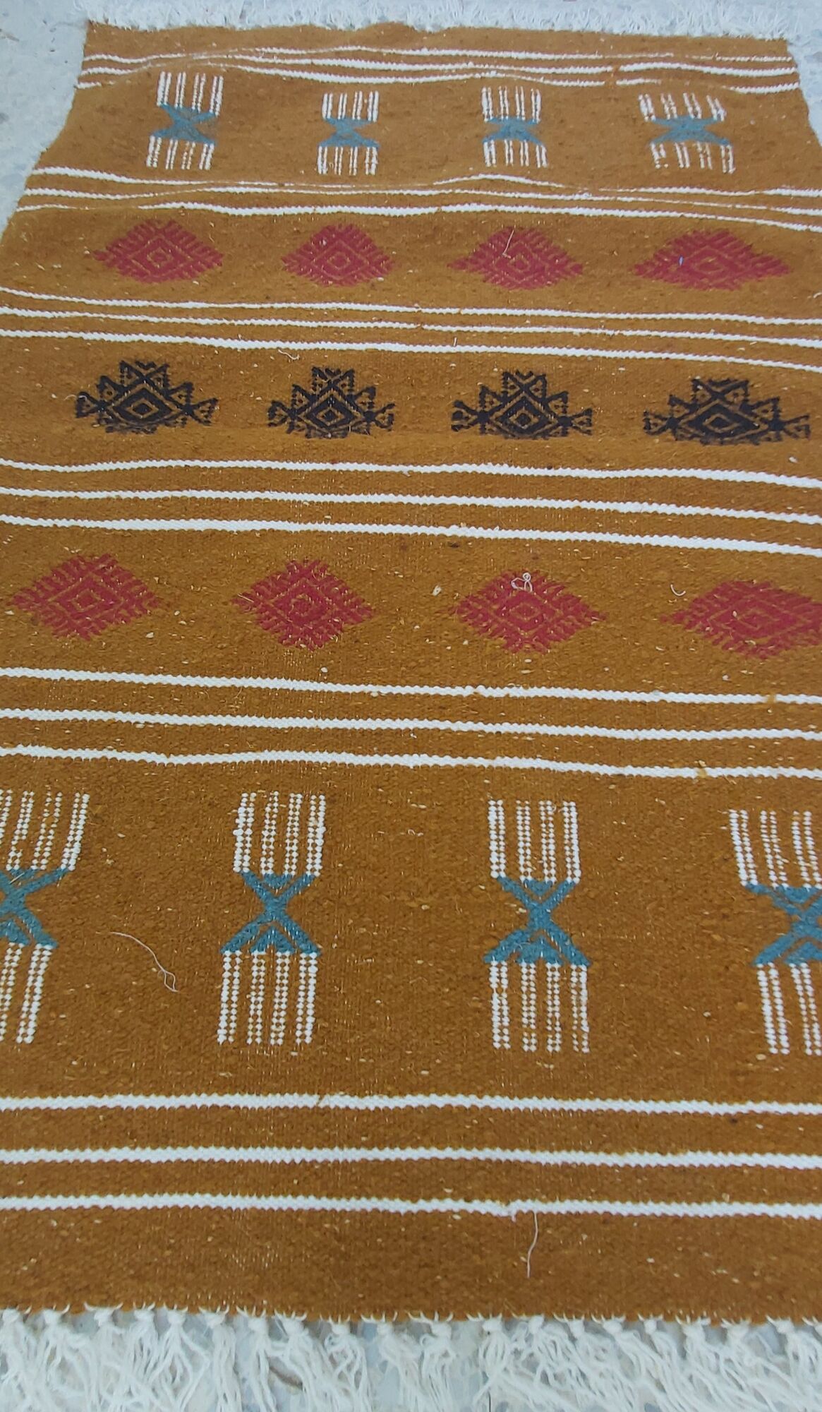 Handmade kilim carpet in pure wool 100x65cm