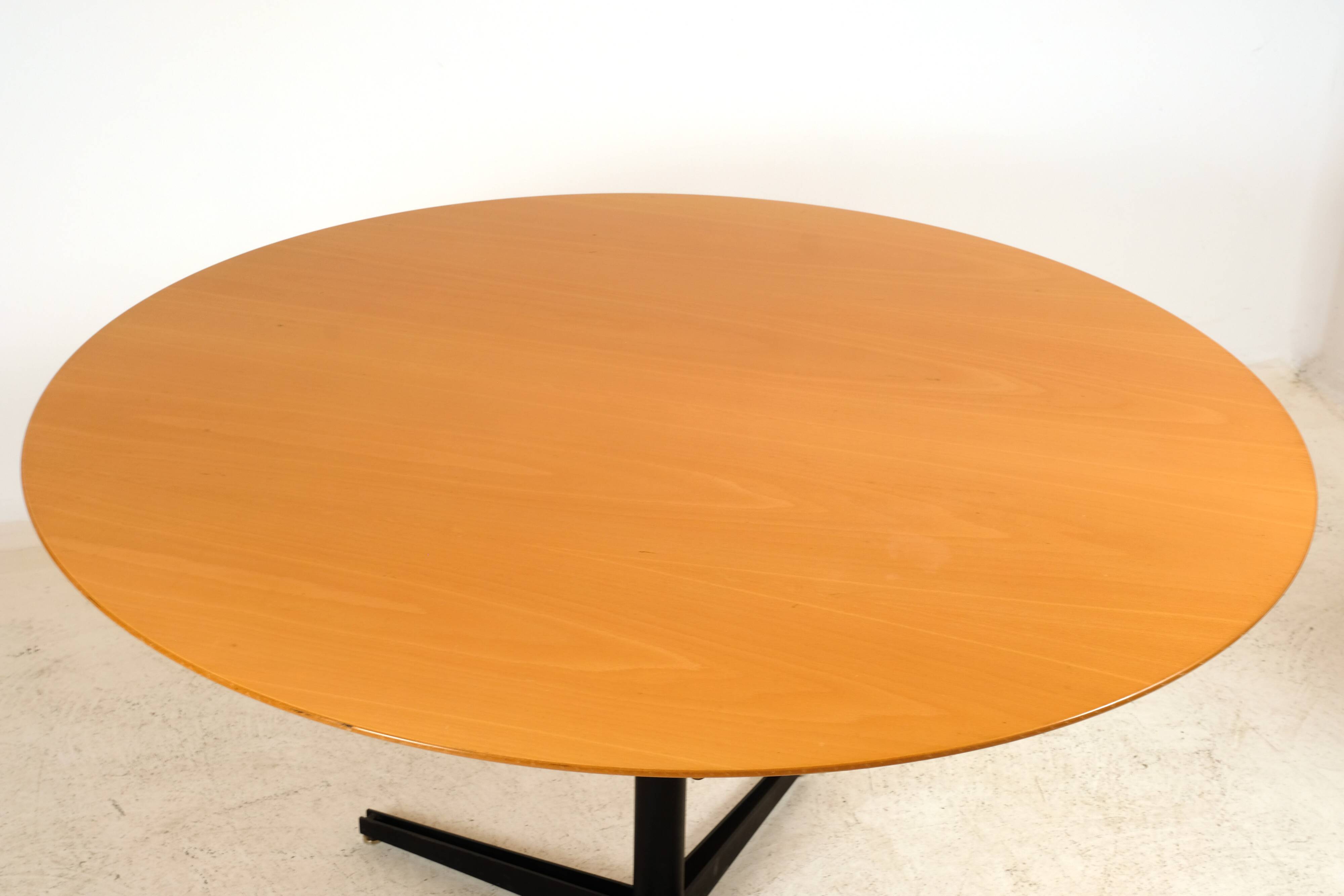 Table D.130cm T41 Tecno by Osvaldo Borsani 1960s