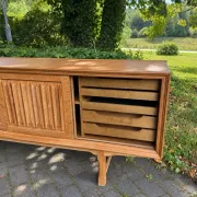 Low Oak Sideboard, Henry Kjaernulf Style, 1960-1970, Danish Design. Mid-Century Modern Style.