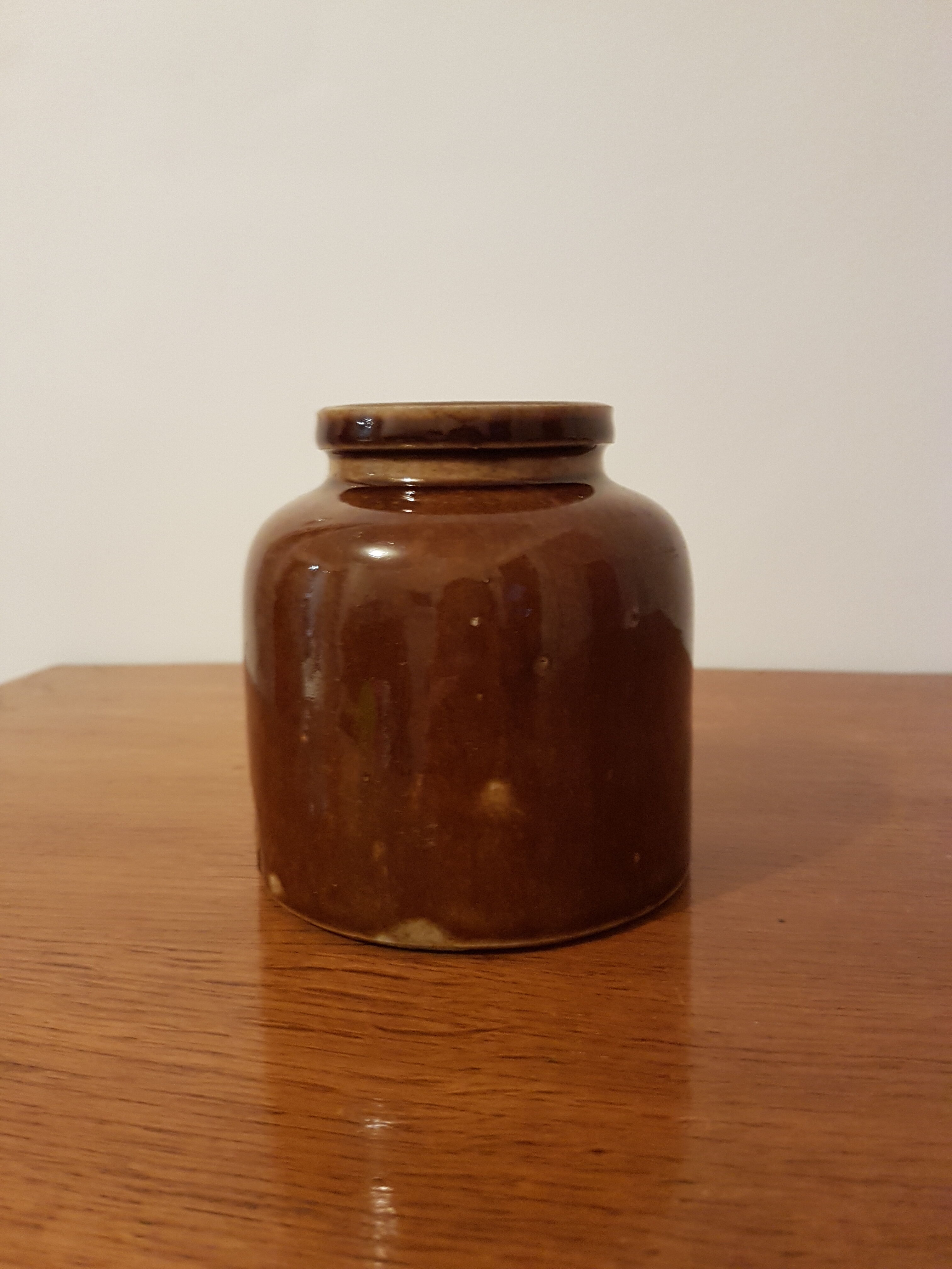 Sandstone mustard pot