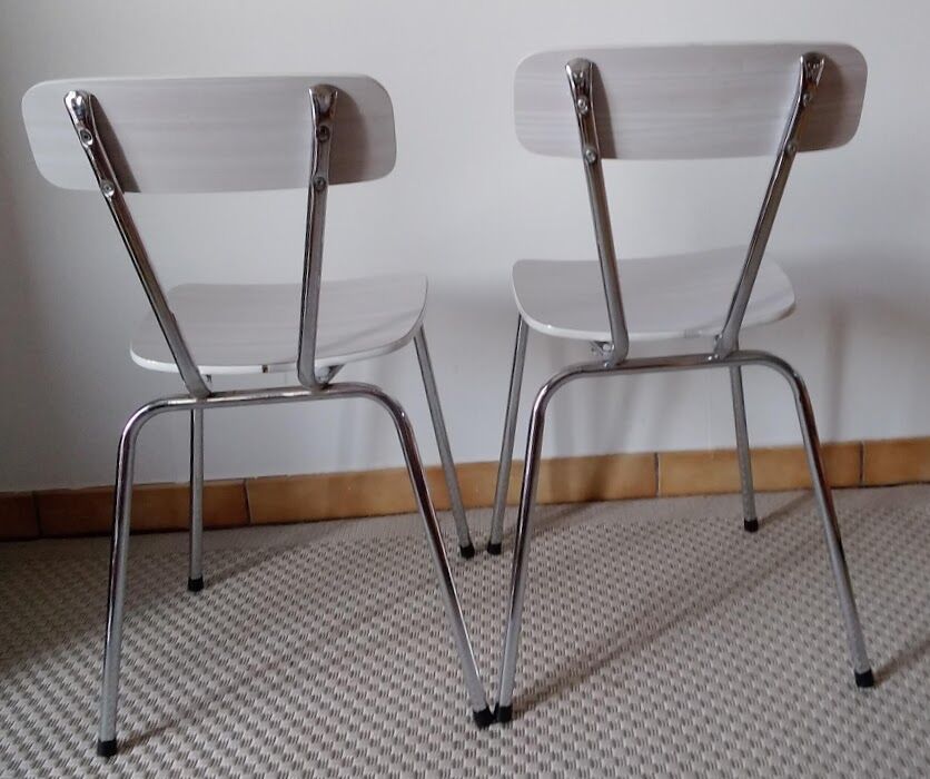 Pair of chairs in formica