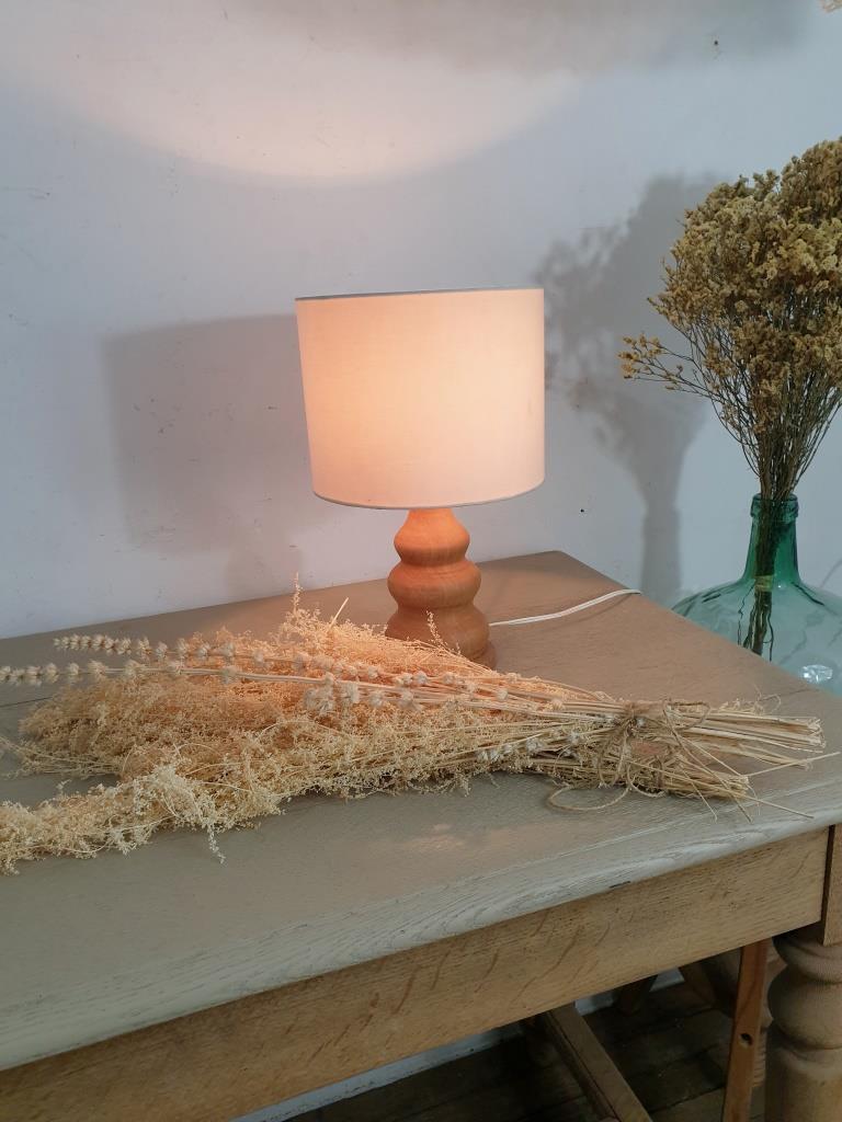 Lampe vintage en bois naturel