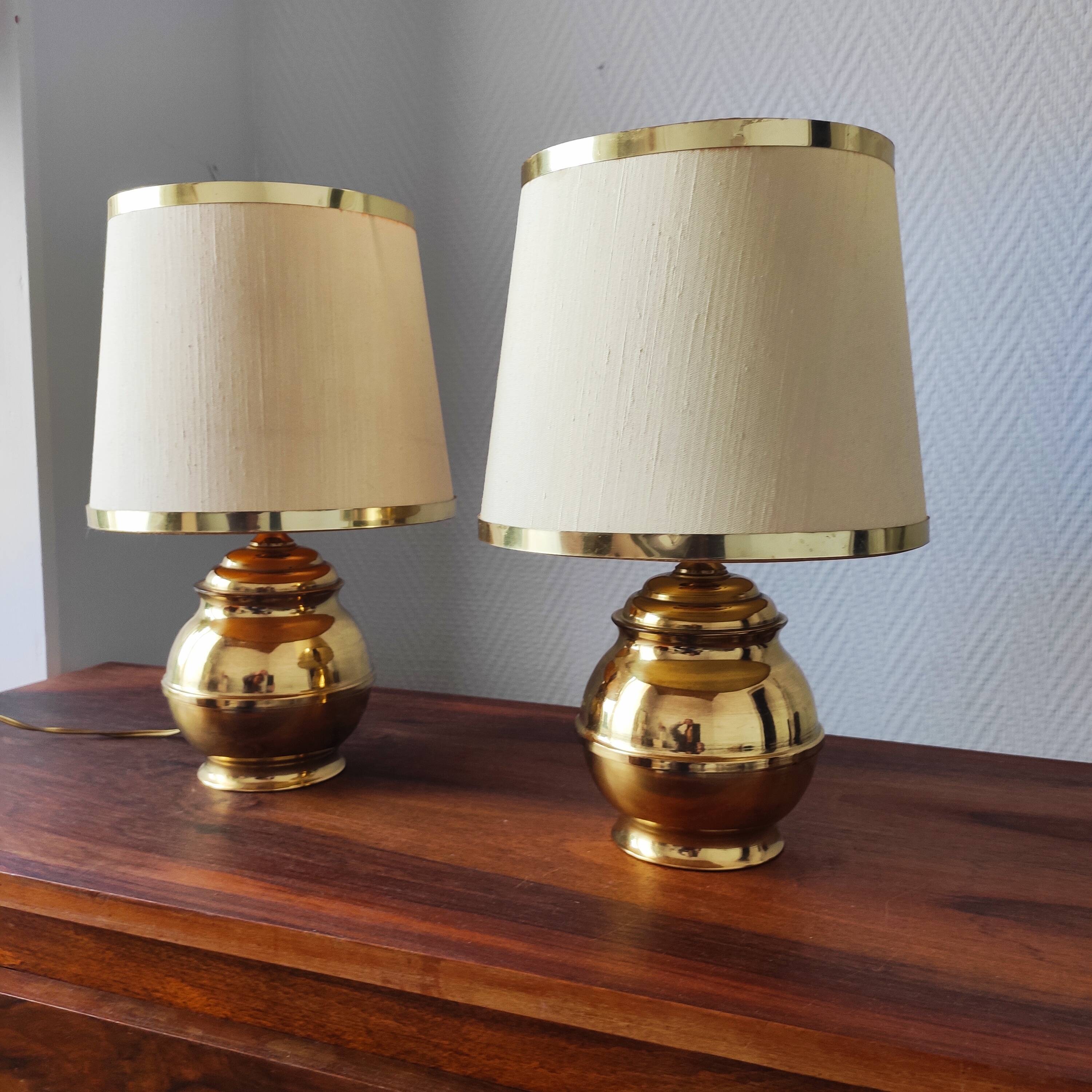 Pair of vintage 1970s Italian lamps in solid brass