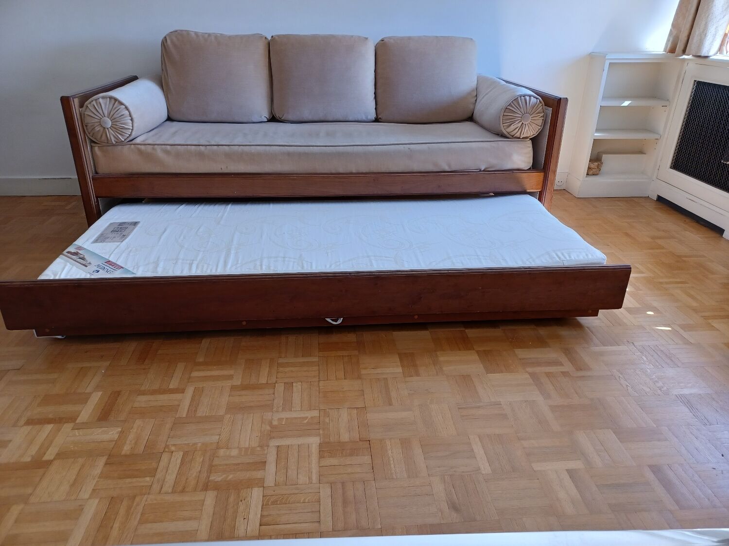 Saint Sabin trundle sofa bed