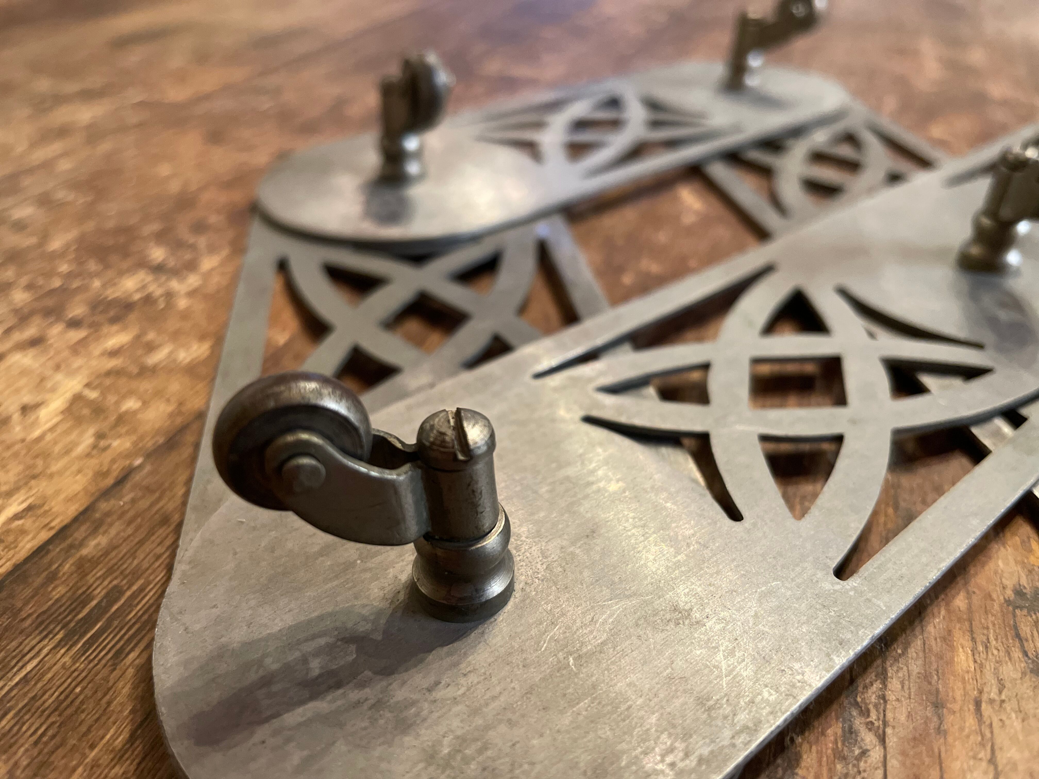 Flat underside accordion with wheels 1930