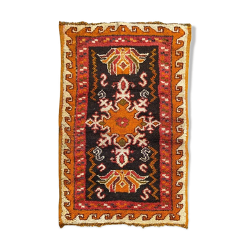 Vintage Moroccan tribal carpet 110x70 cm