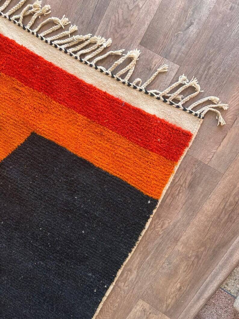 Traditional Moroccan rug 250cm x 150cm