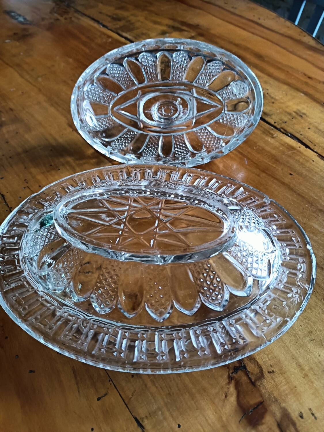 Butter dish and its lid