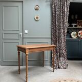 Renovated table with turned legs