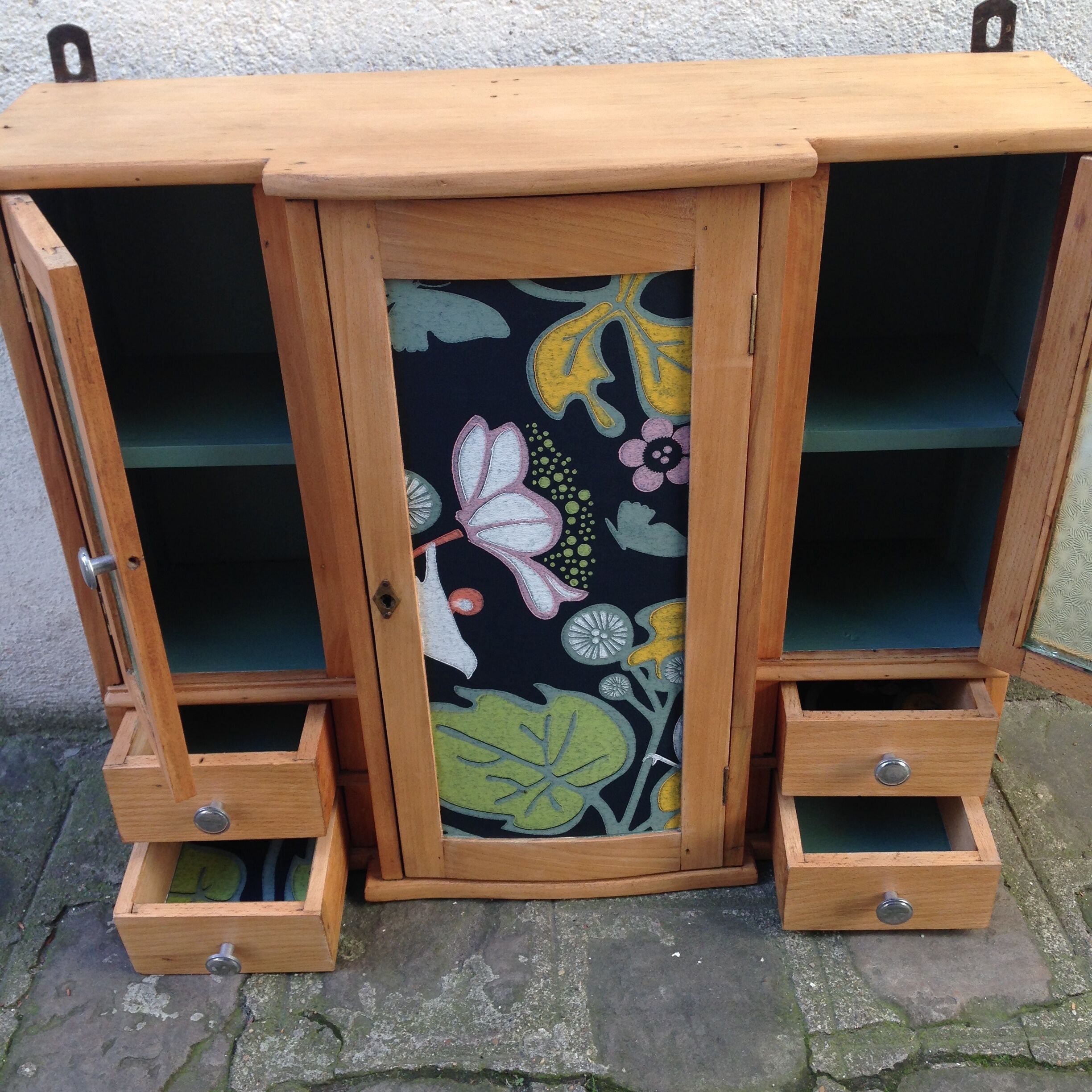 Bird paper medicine cabinet